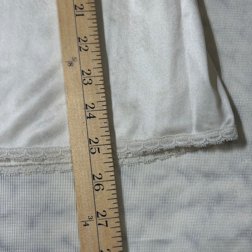 Vanity Fair Vintage Half Slip Ivory Nylon Scalloped Lace Trim Midi Length USA - Picture 6 of 8